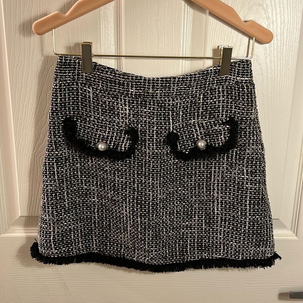 Black skirt with faux pearls